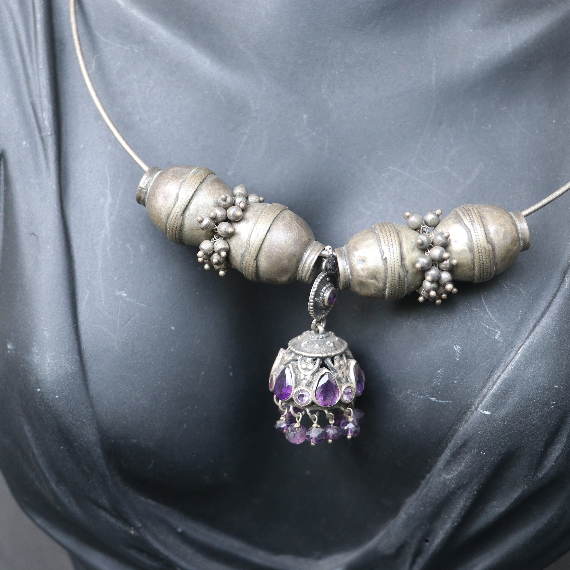 SILVER CHOKER WITH CHUNKY BEADS AND A PURPLE JHUMKA