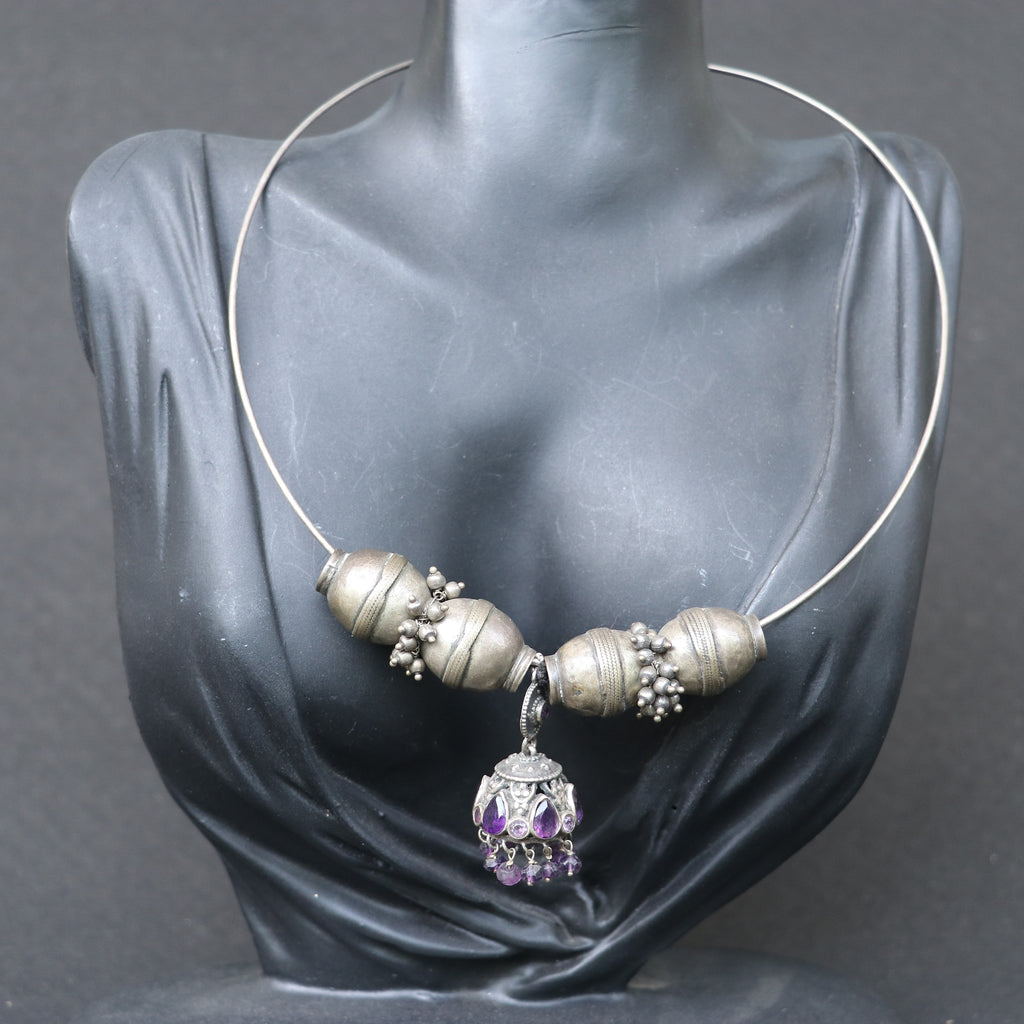 SILVER CHOKER WITH CHUNKY BEADS AND A PURPLE JHUMKA