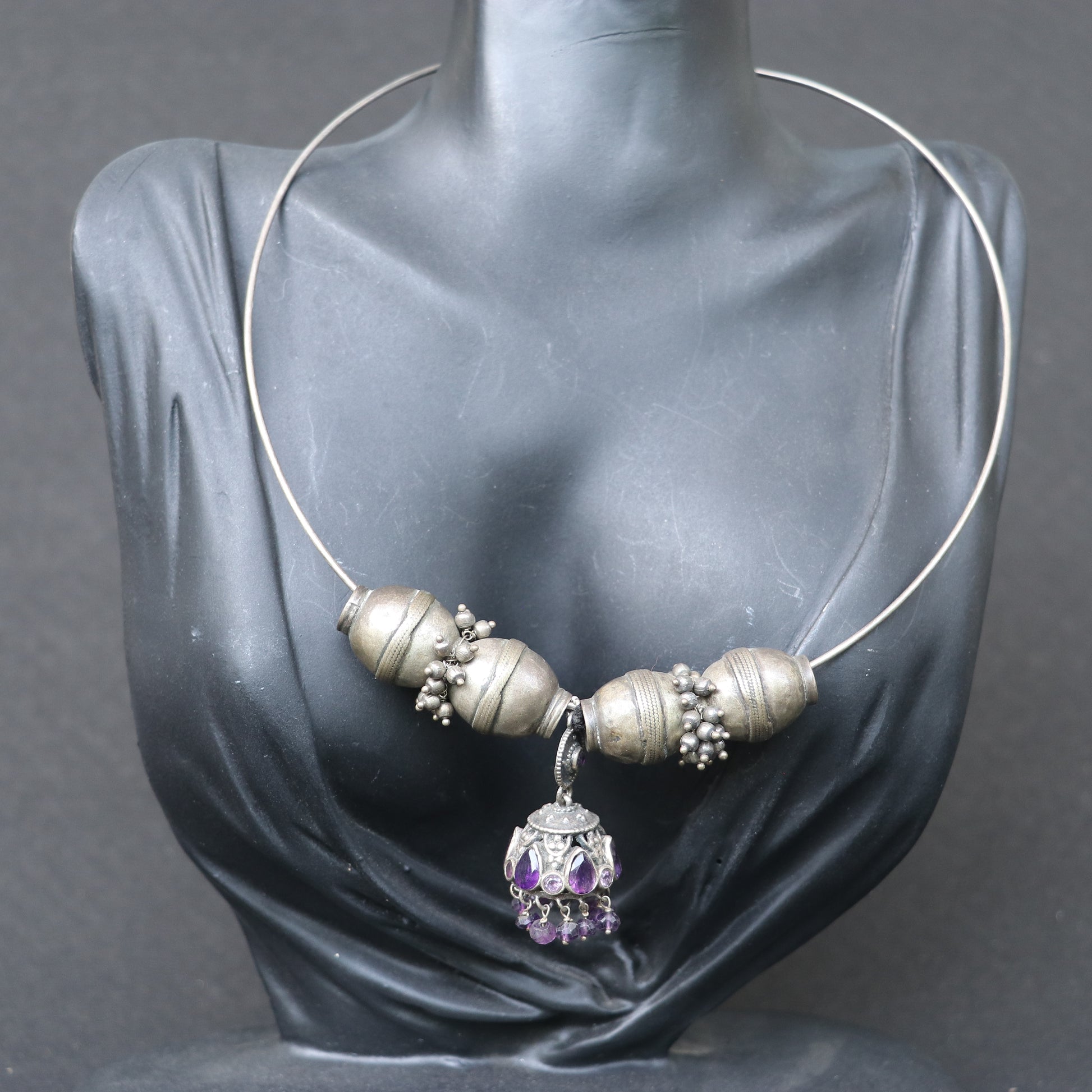 SILVER CHOKER WITH CHUNKY BEADS AND A PURPLE JHUMKA