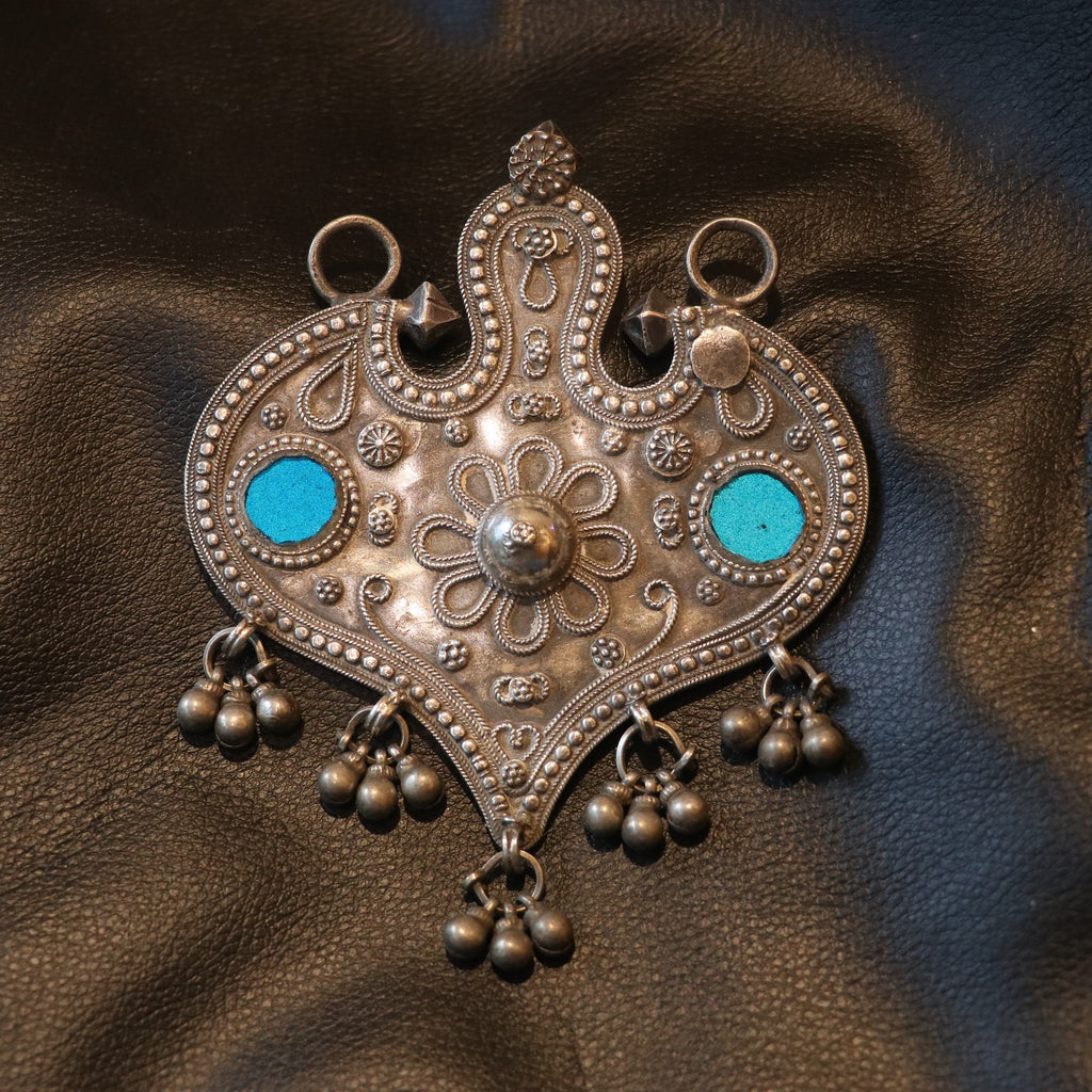 SILVER PENDANT WITH FLORAL EMBOSSING & TURQUOISE INLAYS
